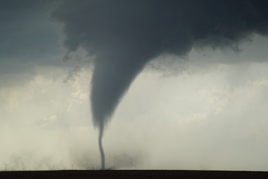 Photo magnet funnel